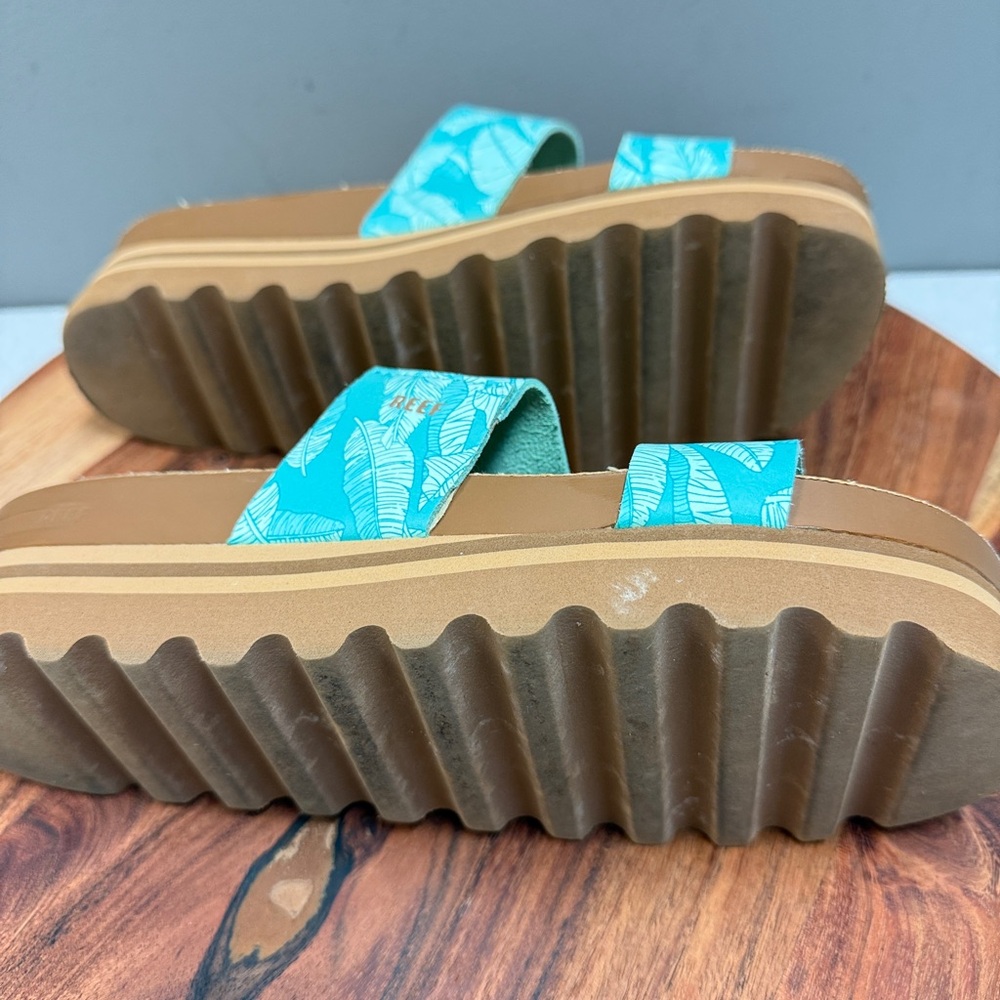 Reef Women's Turquoise Leaf Cork Slide Sandals - Picture 13 of 13